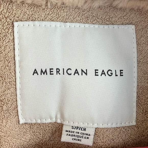 American Eagle 🦅 
Tan teddy fur jacket/coat 🧥 
Size Small - Picture 8 of 8